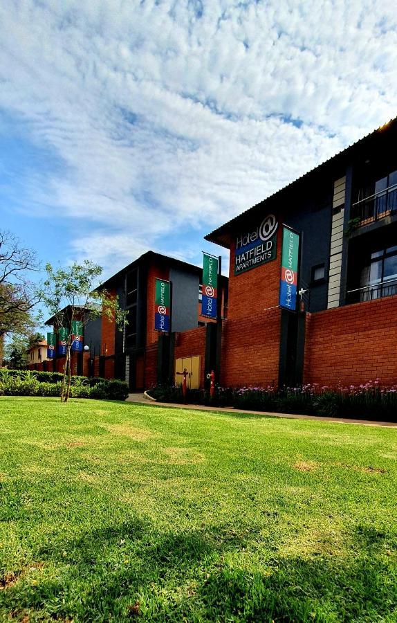 Hotel At Hatfield Apartments Pretoria-Noord Extérieur photo