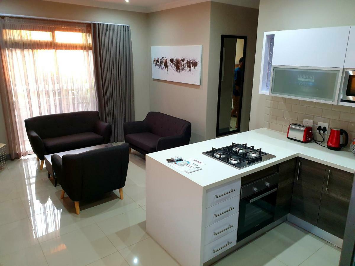 Hotel At Hatfield Apartments Pretoria-Noord Extérieur photo